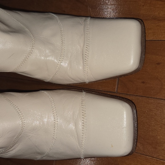 Elegant Cream Leather Calf-High David Aaron Women's Boots - Picture 10 of 12